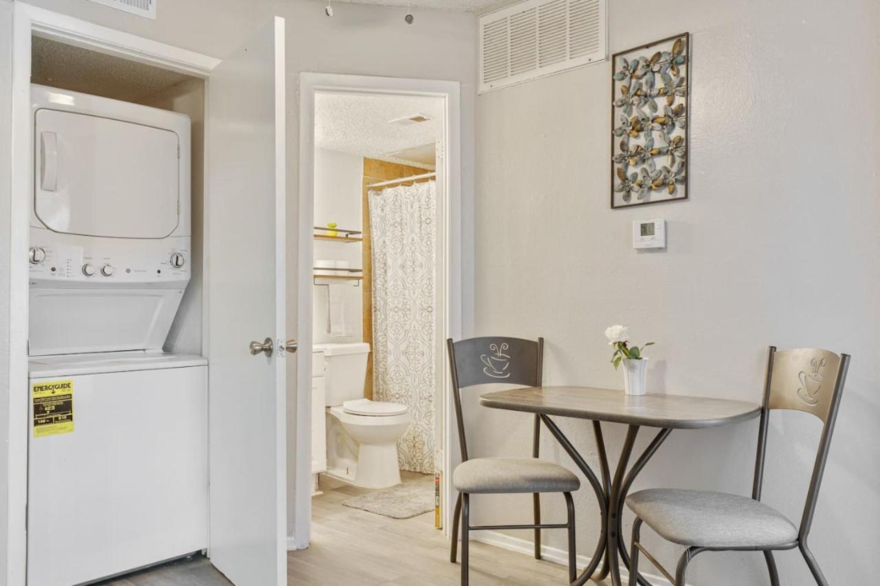 Affordability At Its Finest Cozy 1 Bed 1 Bath * Dallas
