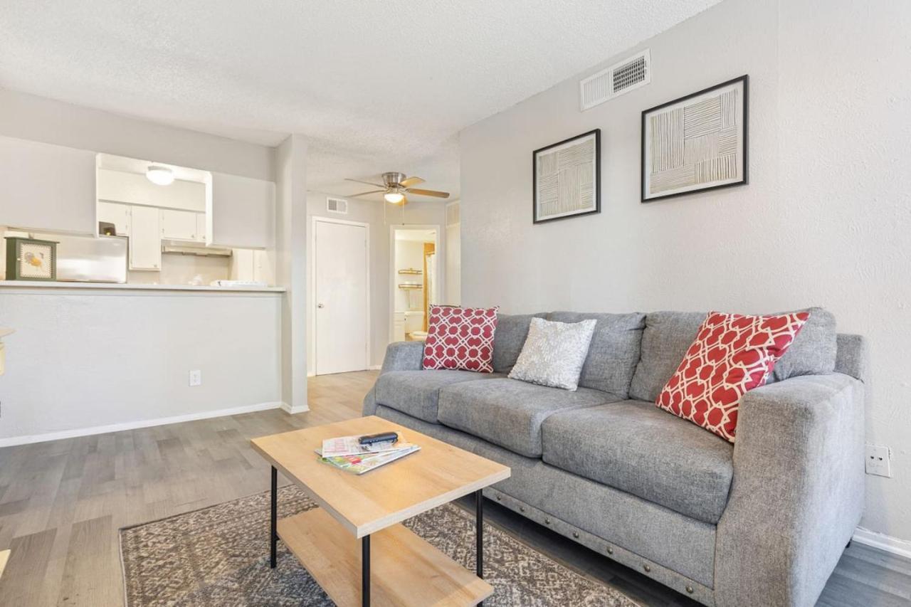 Affordability At Its Finest Cozy 1 Bed 1 Bath Dallas