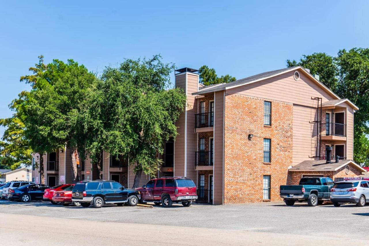 Affordability At Its Finest Cozy 1 Bed 1 Bath * Dallas